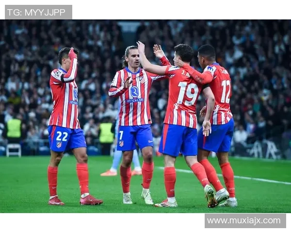 3月4日诞生的足球巨星回顾与生涯亮点分析 3月4日诞生的足球巨星回顾与生涯亮点分析