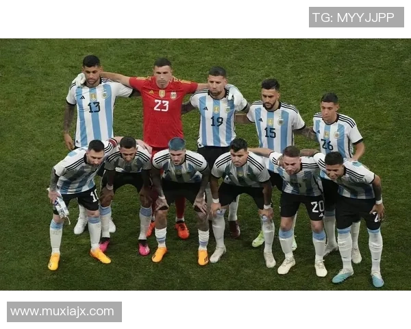 足球巨星的帅气儿子引热议成媒体焦点 颜值与才华并存