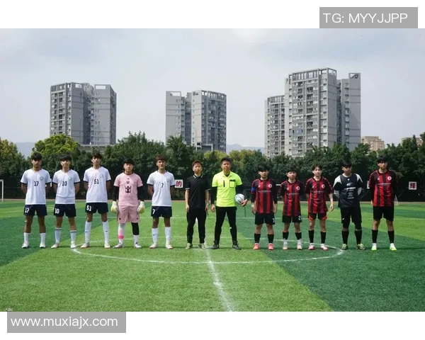 足球明星们的不足与挑战 他们的缺点如何影响职业生涯和球场表现