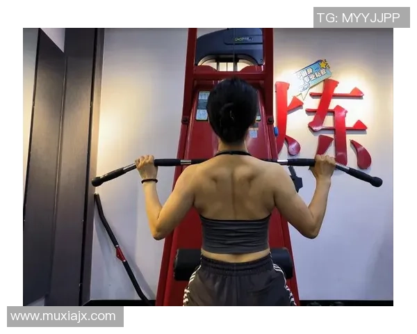 足球球星小腿围度多大揭秘 各大球员的肌肉线条差异与训练秘密